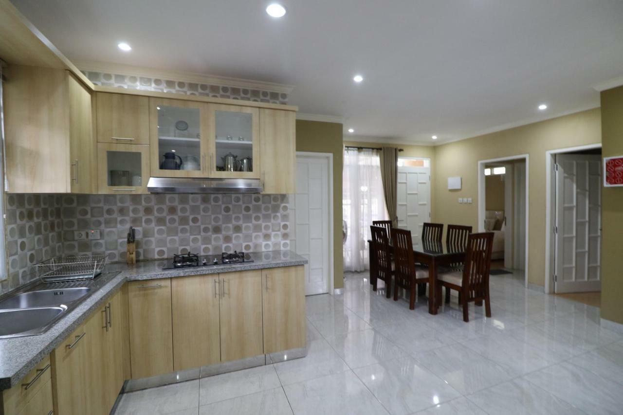 Diyar Villas Puncak M4/12 Exterior photo